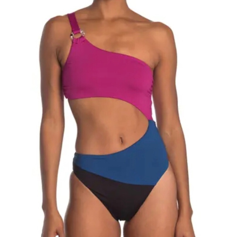 NWT Monokini